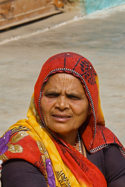 Sur la route d'Orchha-078